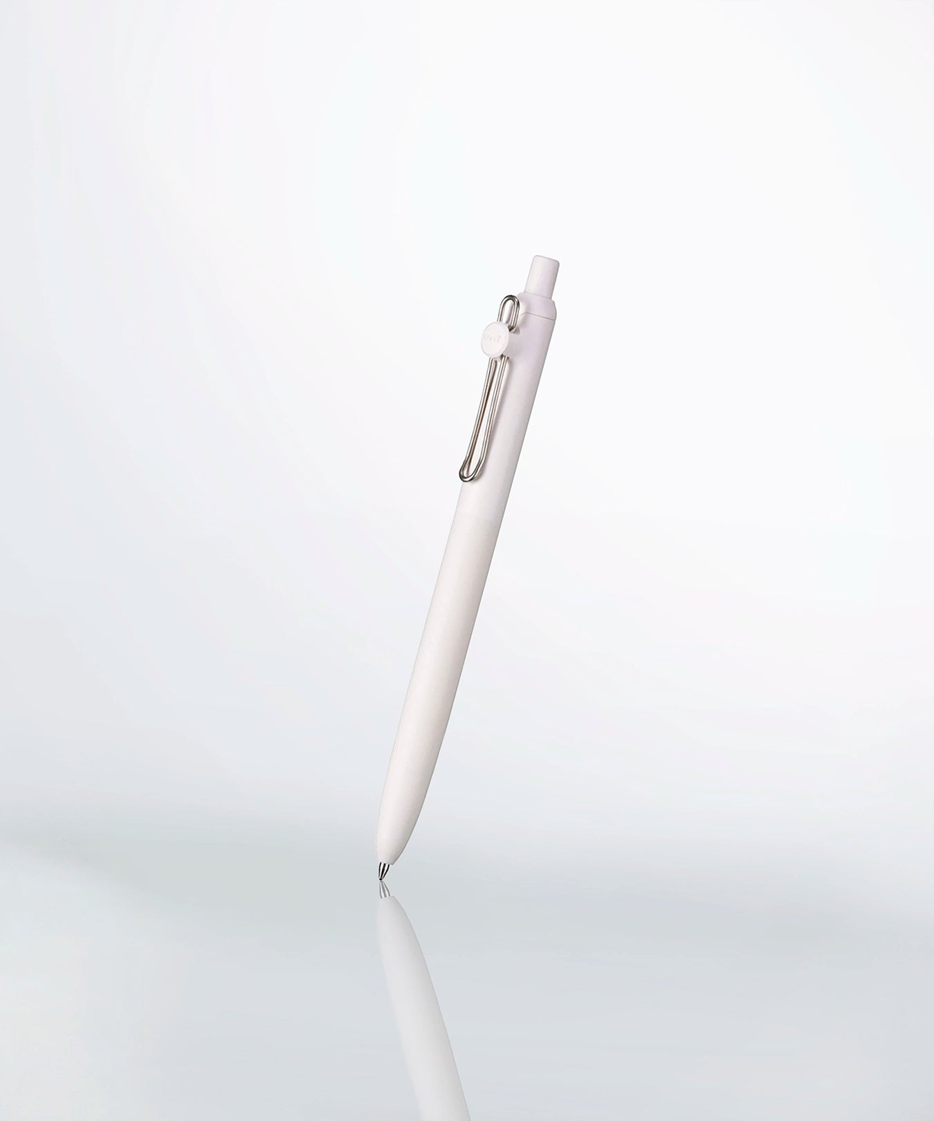 a uniball zento pen in color linen